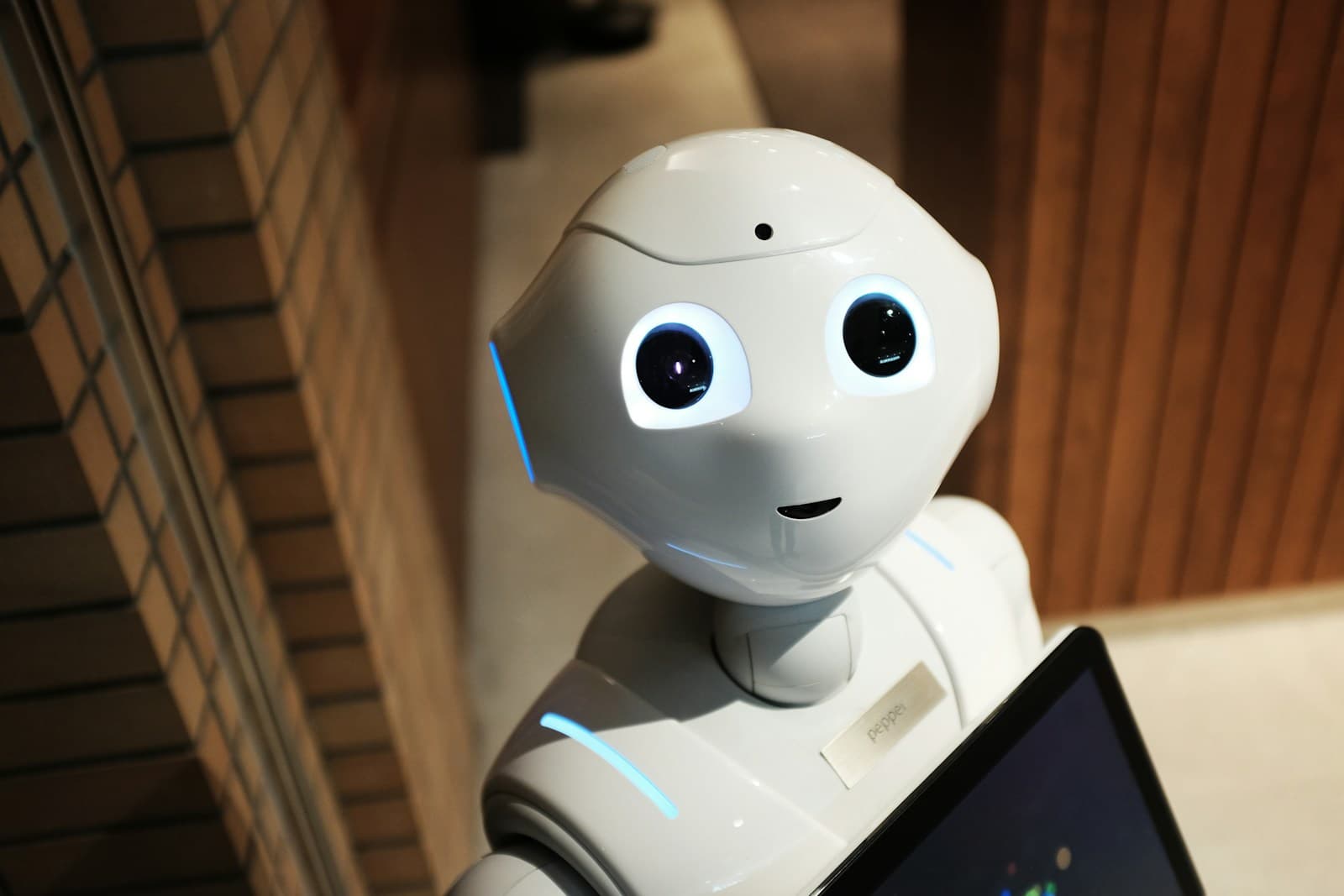 Robotic arm and precision technology in a workshop